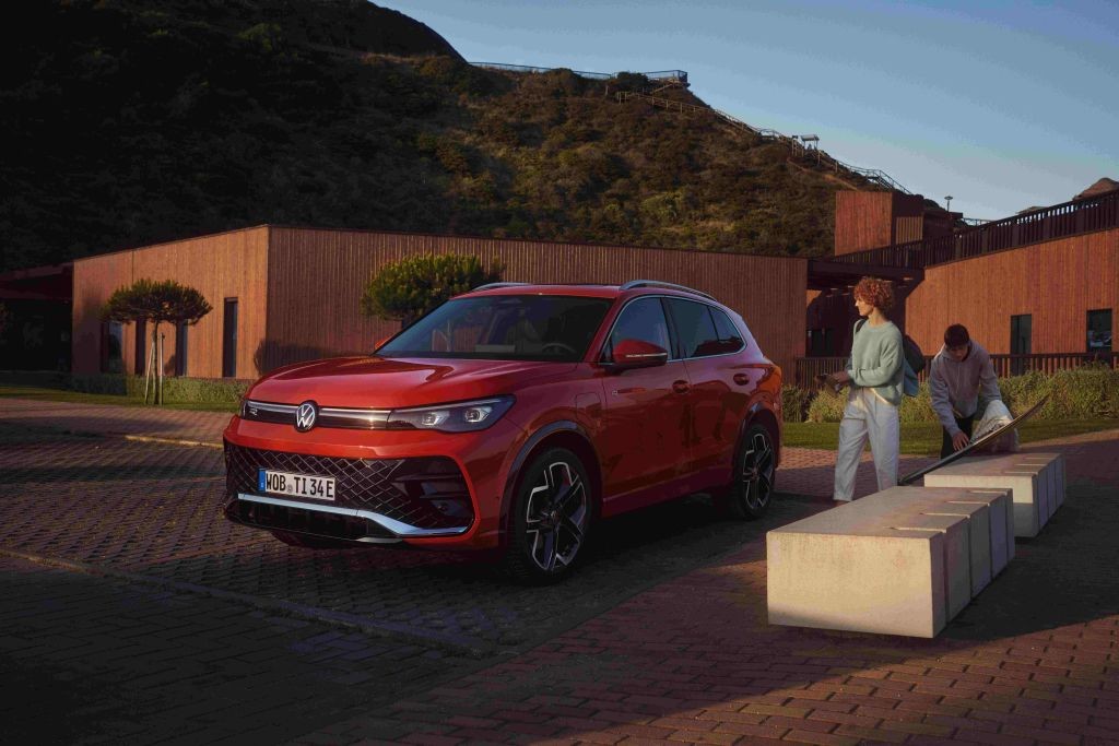 VW Tiguan R-Line in rot