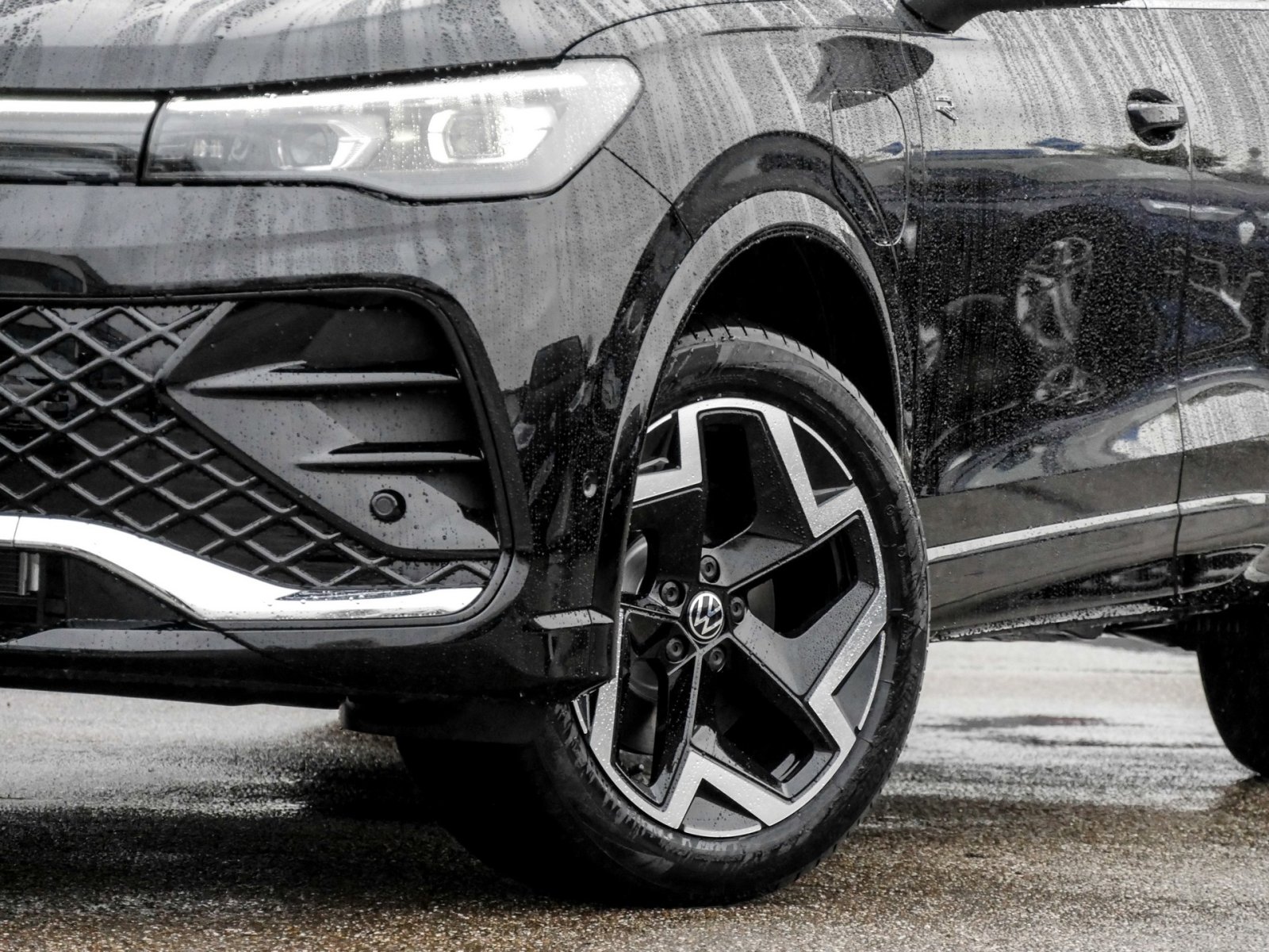 Volkswagen Tiguan R-Line eHybrid