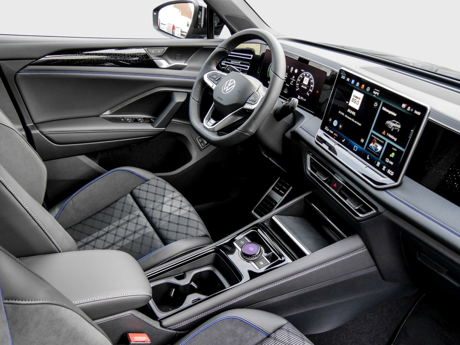 Volkswagen Tiguan R-Line Black