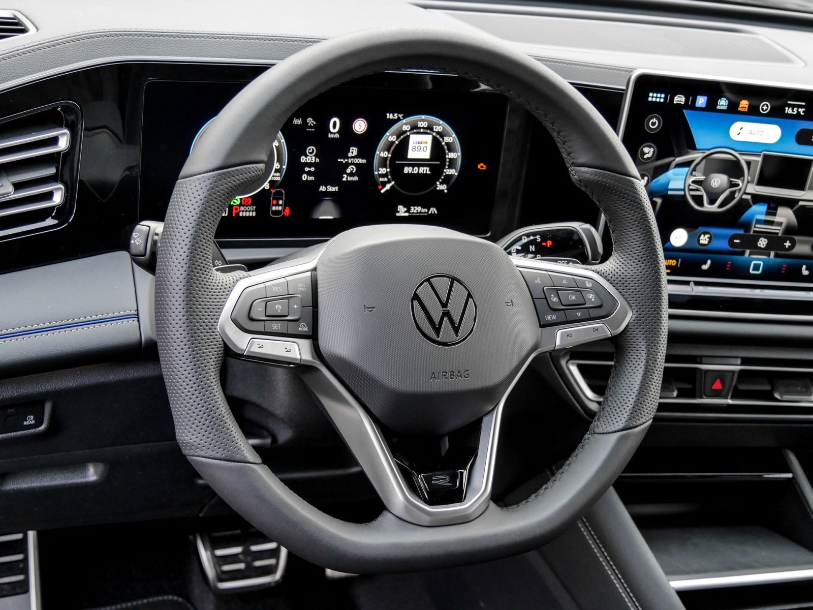 Volkswagen Tiguan R-Line Black