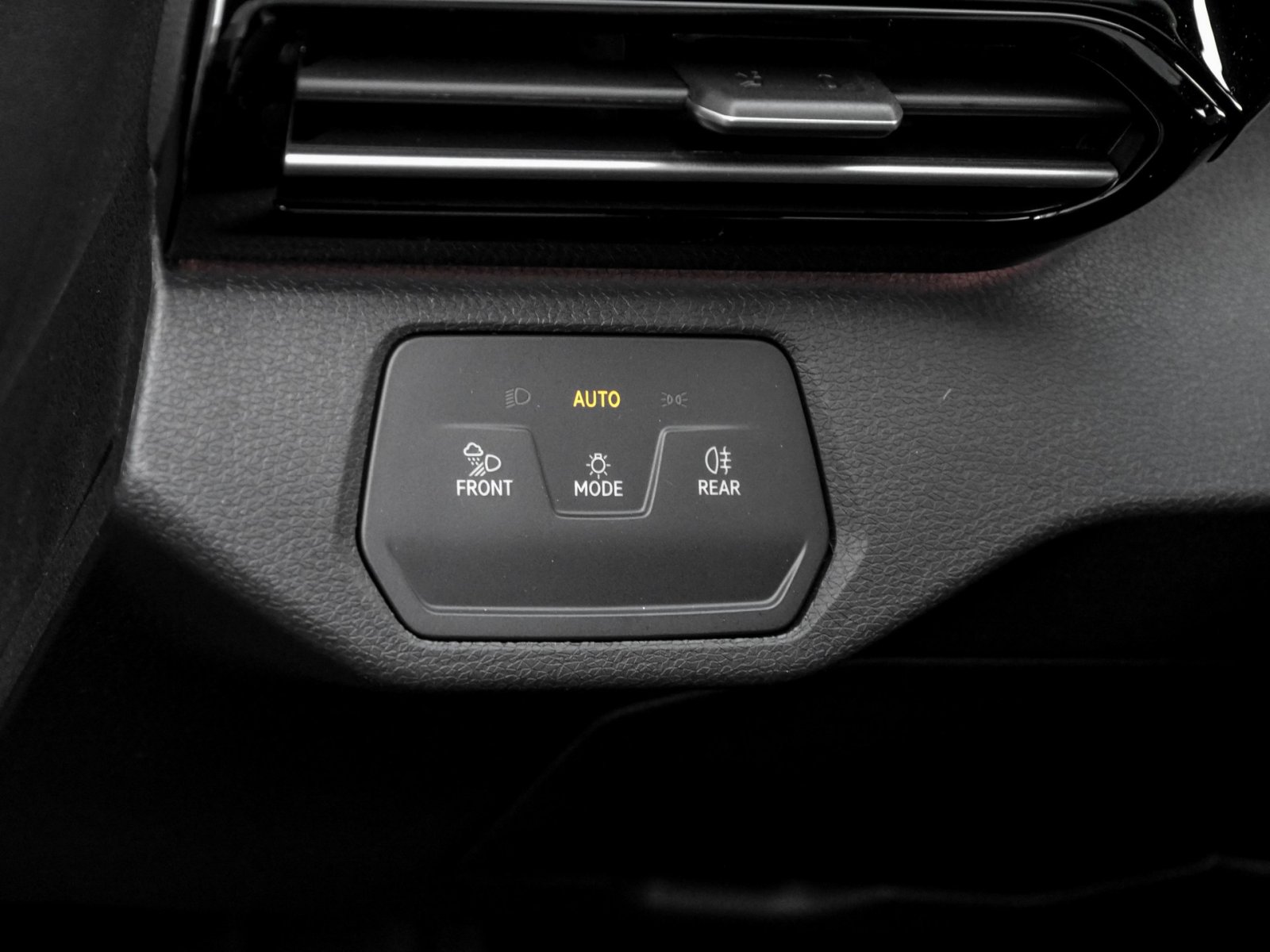 Volkswagen ID.4 GTX AHK