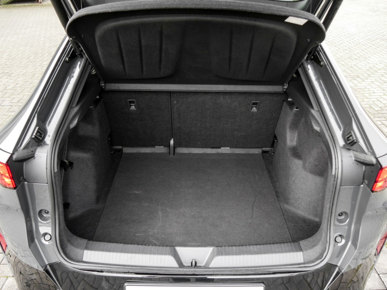 Cupra Tavascan Endurance LED