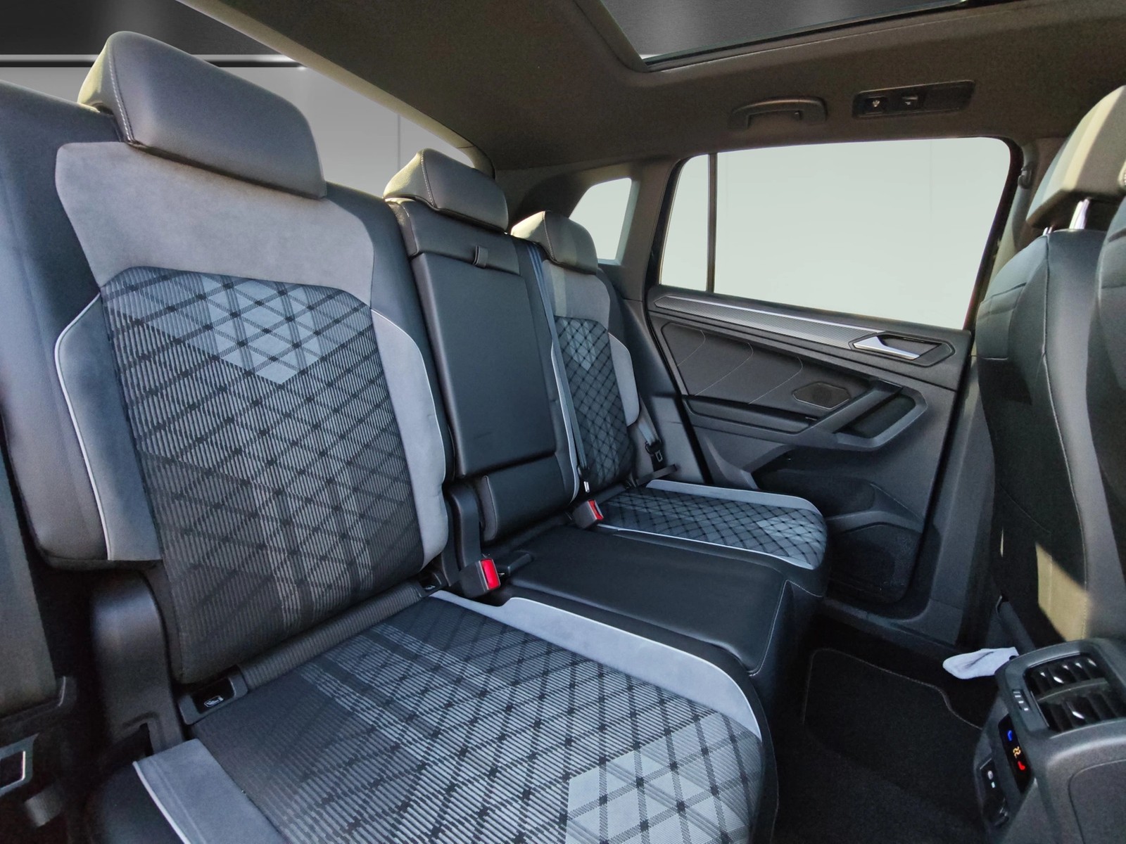 Volkswagen Tiguan R-Line 2.0