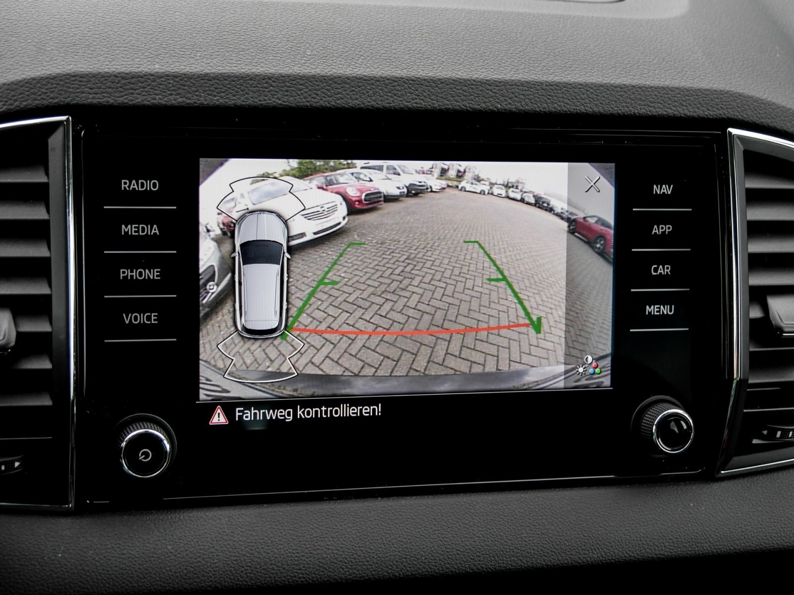 Skoda Karoq Tour 1.5