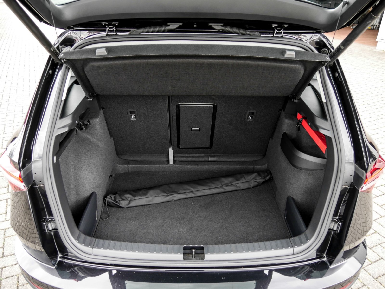 Skoda Karoq Tour 1.5