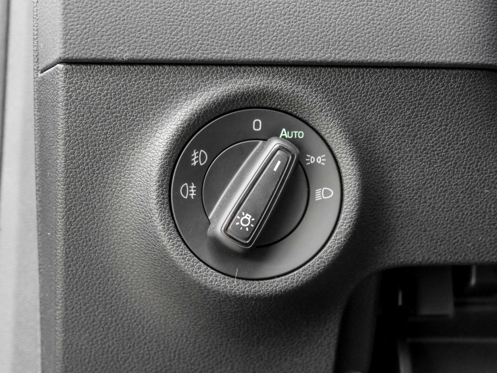 Skoda Karoq Tour 1.5
