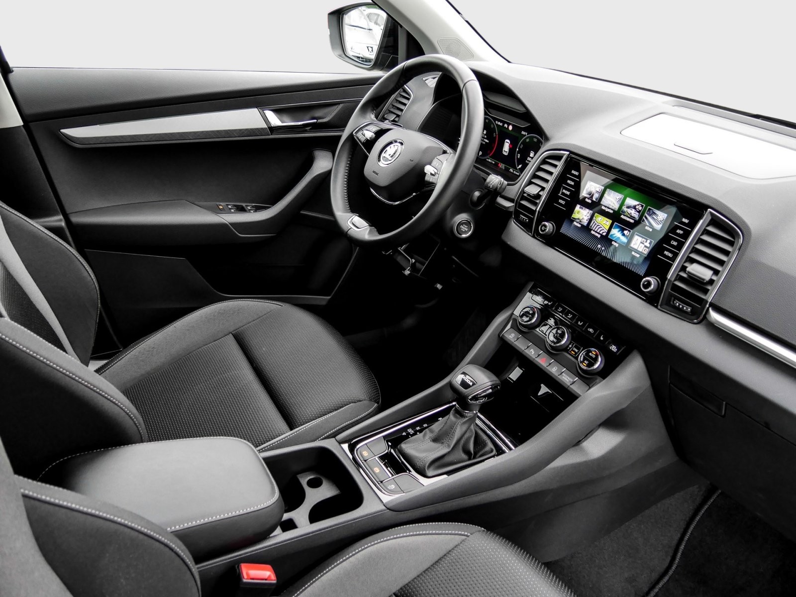 Skoda Karoq Tour 1.5