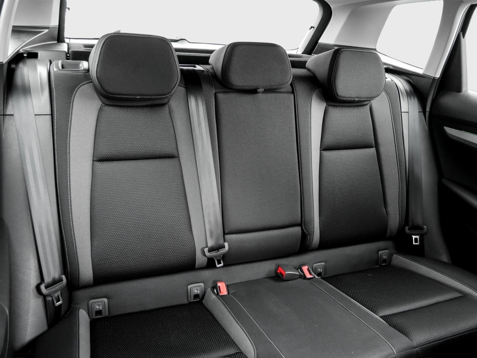 Skoda Karoq Tour 1.5