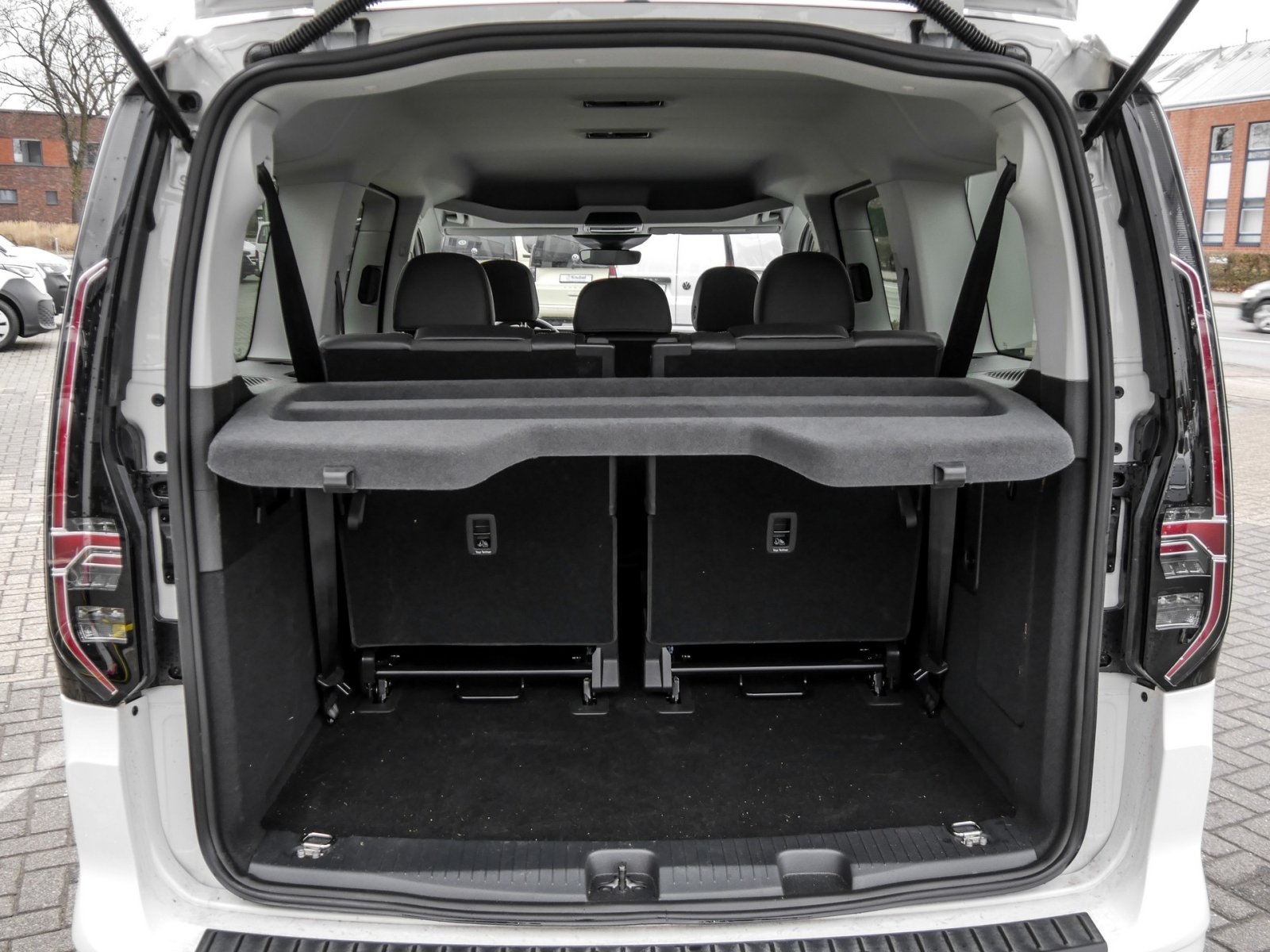 Volkswagen Caddy Maxi Edition