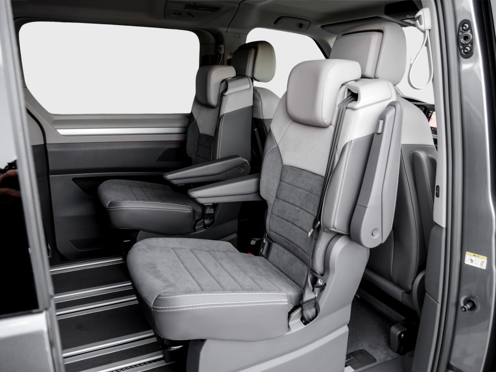 Volkswagen T7 Multivan Style