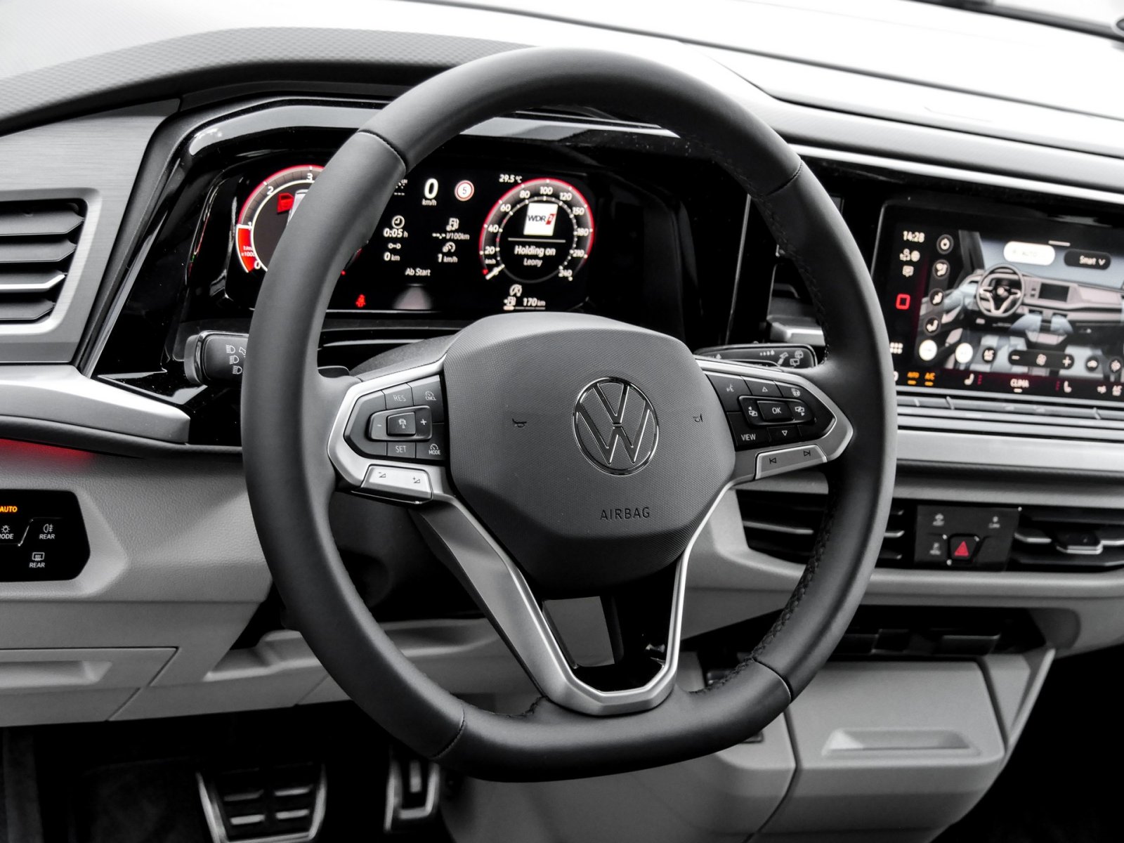Volkswagen T7 Multivan Style