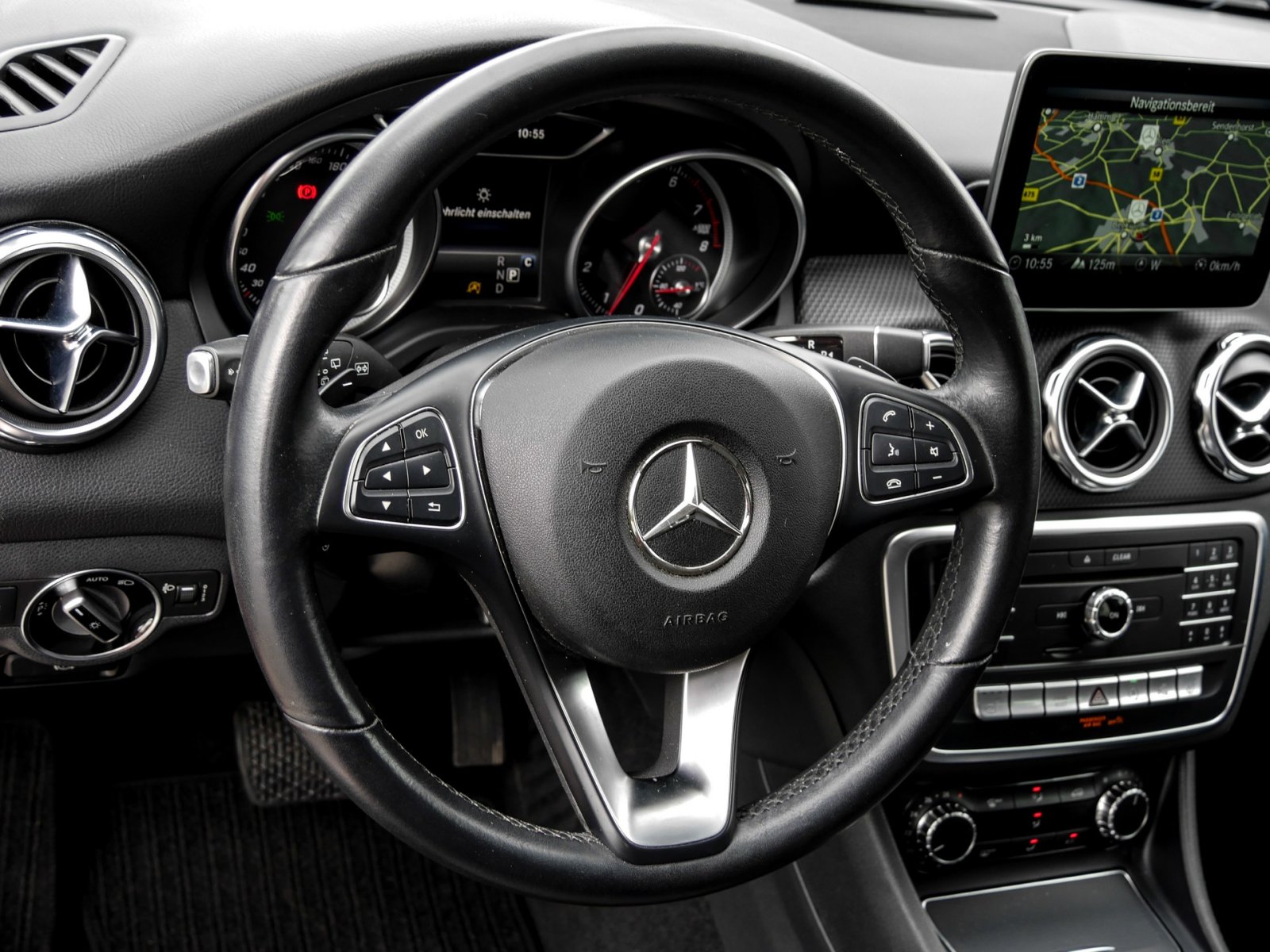 Mercedes-Benz GLA 180 Style