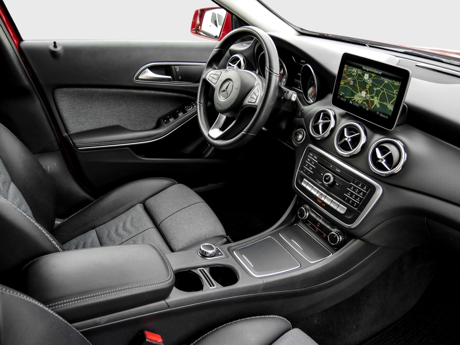 Mercedes-Benz GLA 180 Style