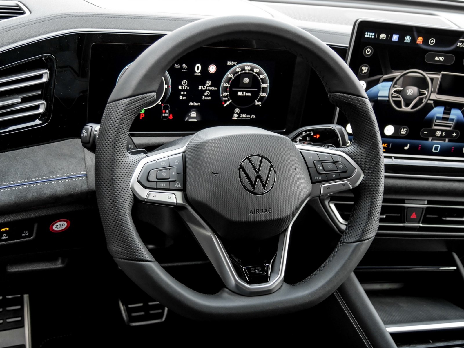 Volkswagen Tiguan R-Line 2.0