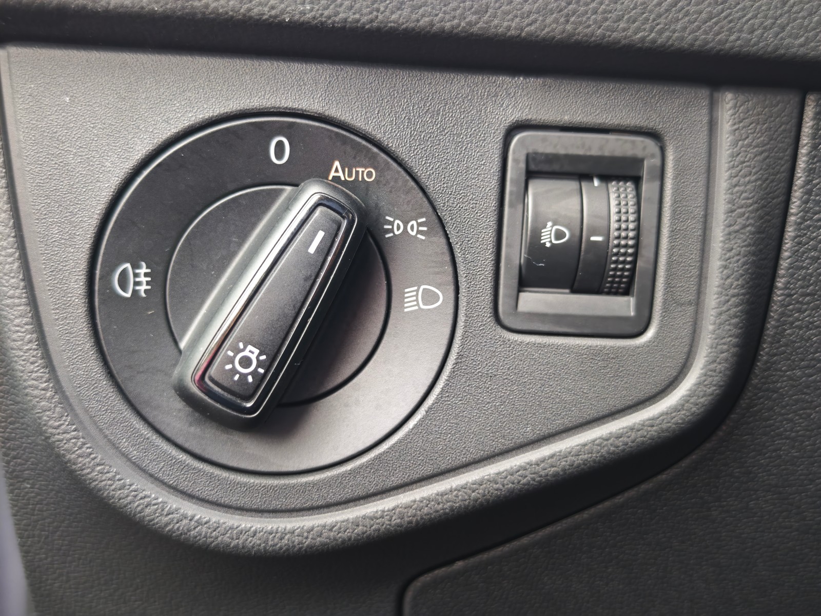 Volkswagen Polo Life 1.0