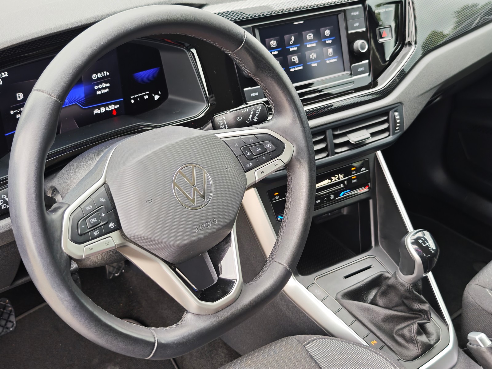 Volkswagen Polo Life 1.0