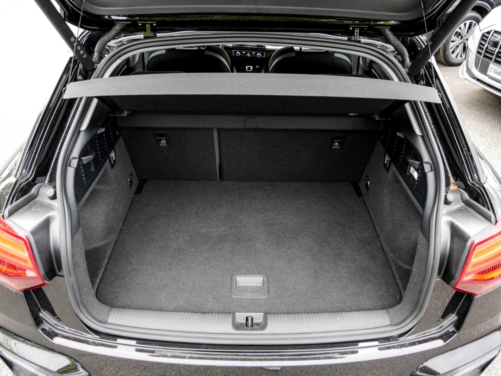 Audi Q2 S line