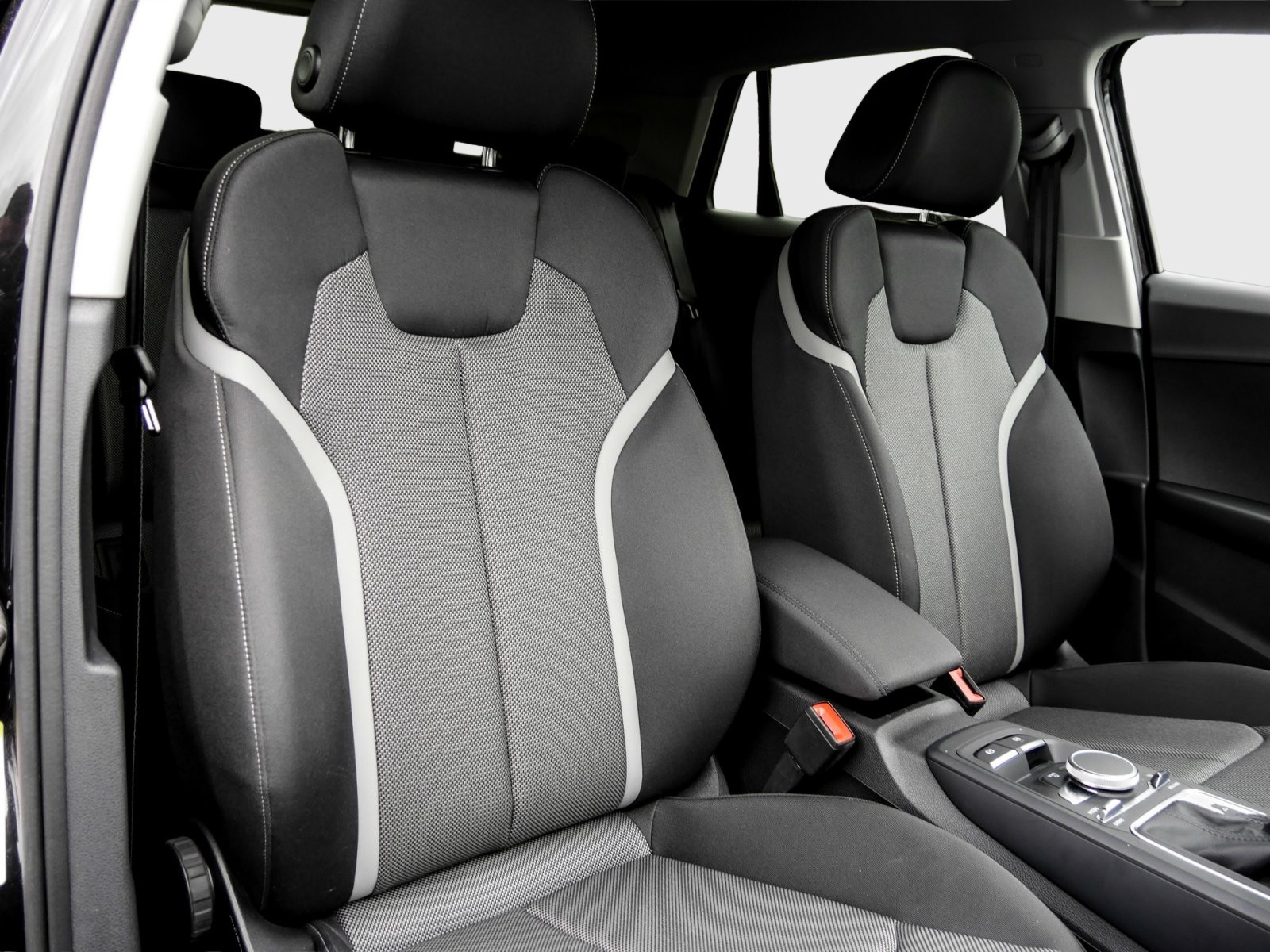 Audi Q2 S line