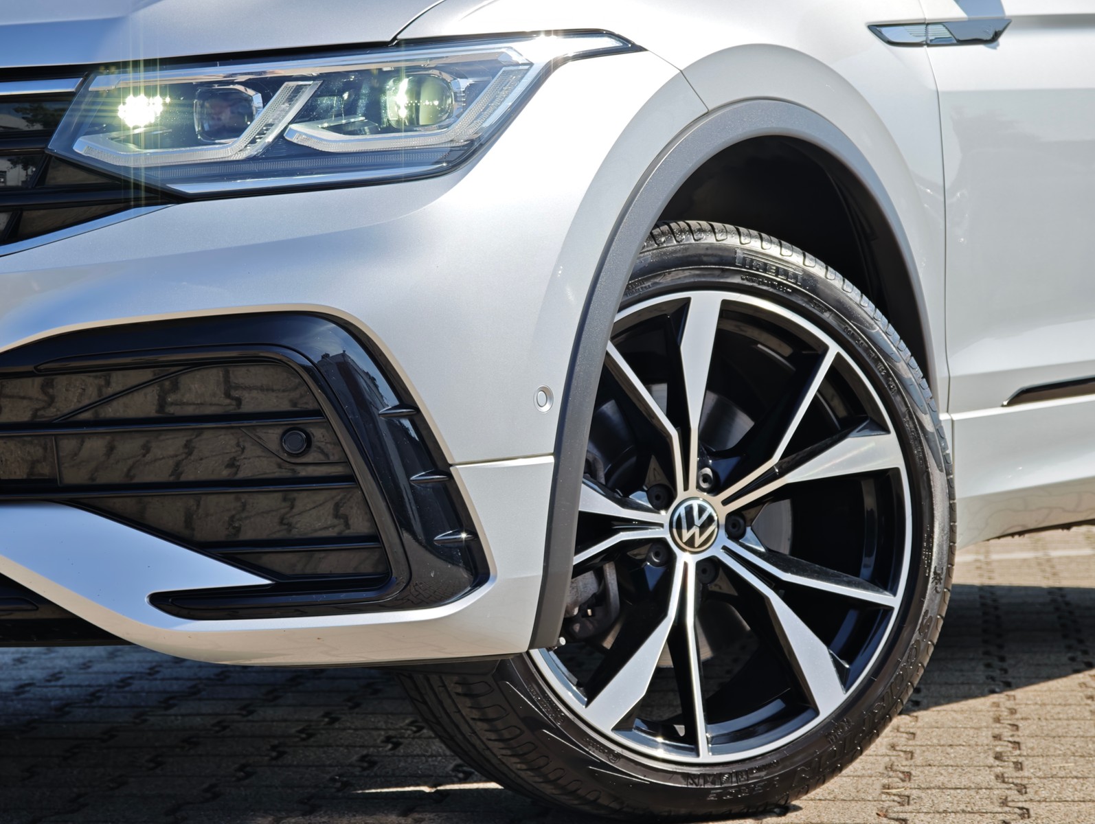 Volkswagen Tiguan R-Line 2.0