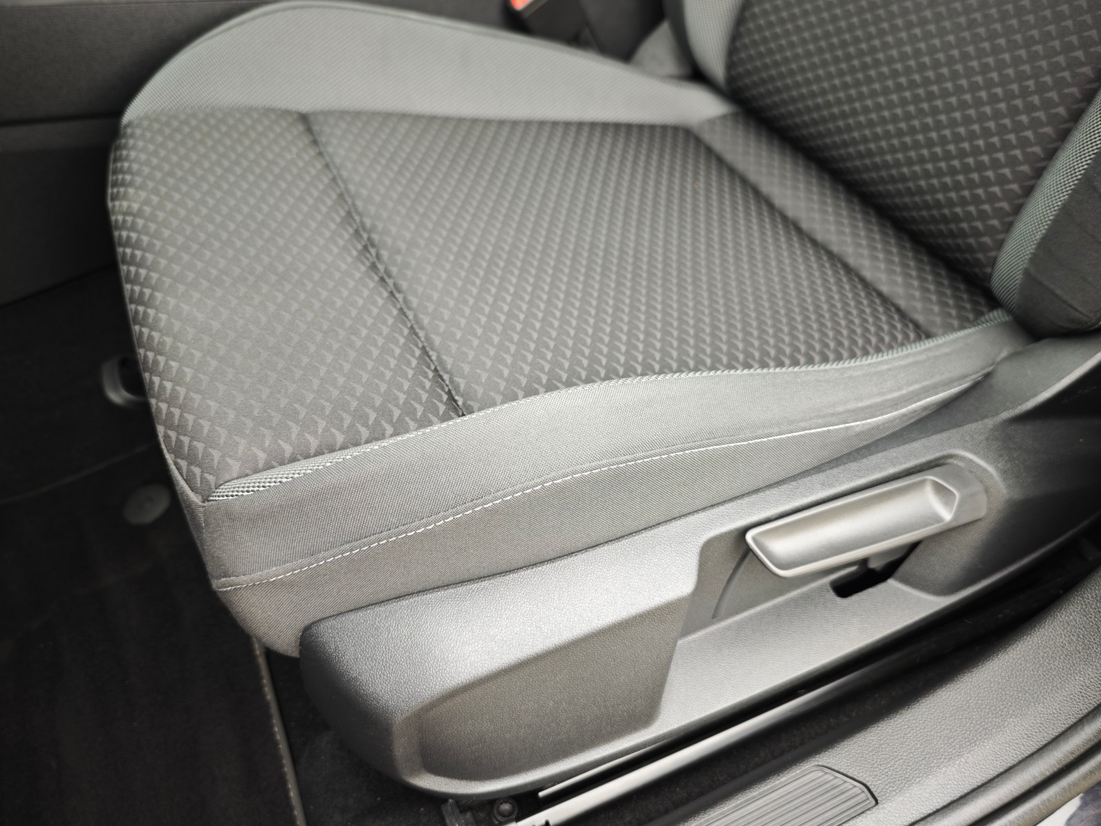 Volkswagen Golf VIII ACTIVE