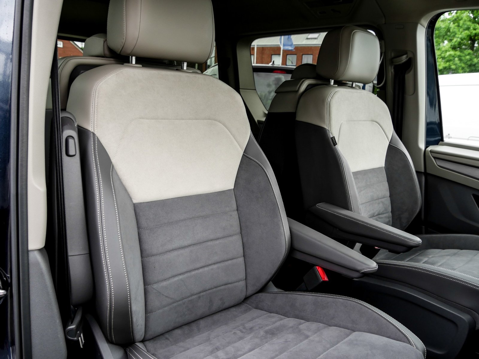 Volkswagen T7 Multivan Life