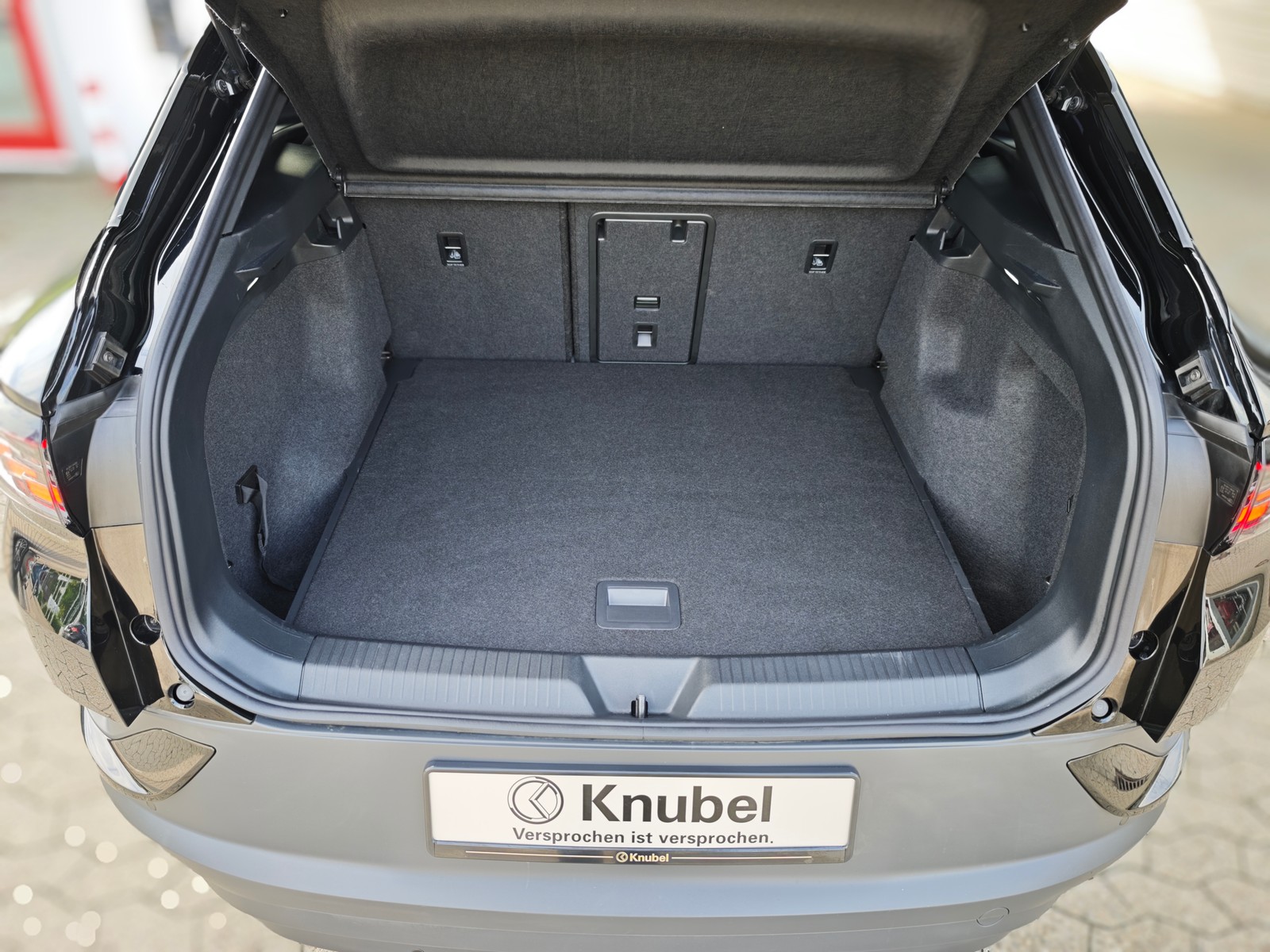 Volkswagen ID.4 Pro AHK*Komfort+*Interieur+*Infotain+*Design**