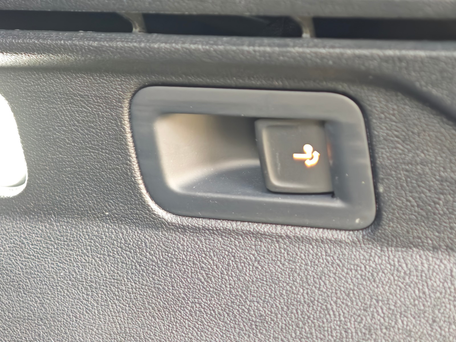 Volkswagen ID.4 Pro AHK*Komfort+*Interieur+*Infotain+*Design**