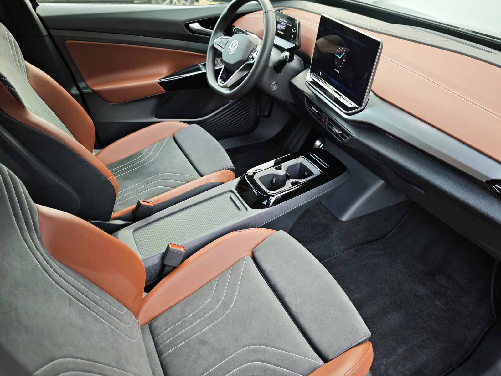 Volkswagen ID.4 Pro AHK*Komfort+*Interieur+*Infotain+*Design**