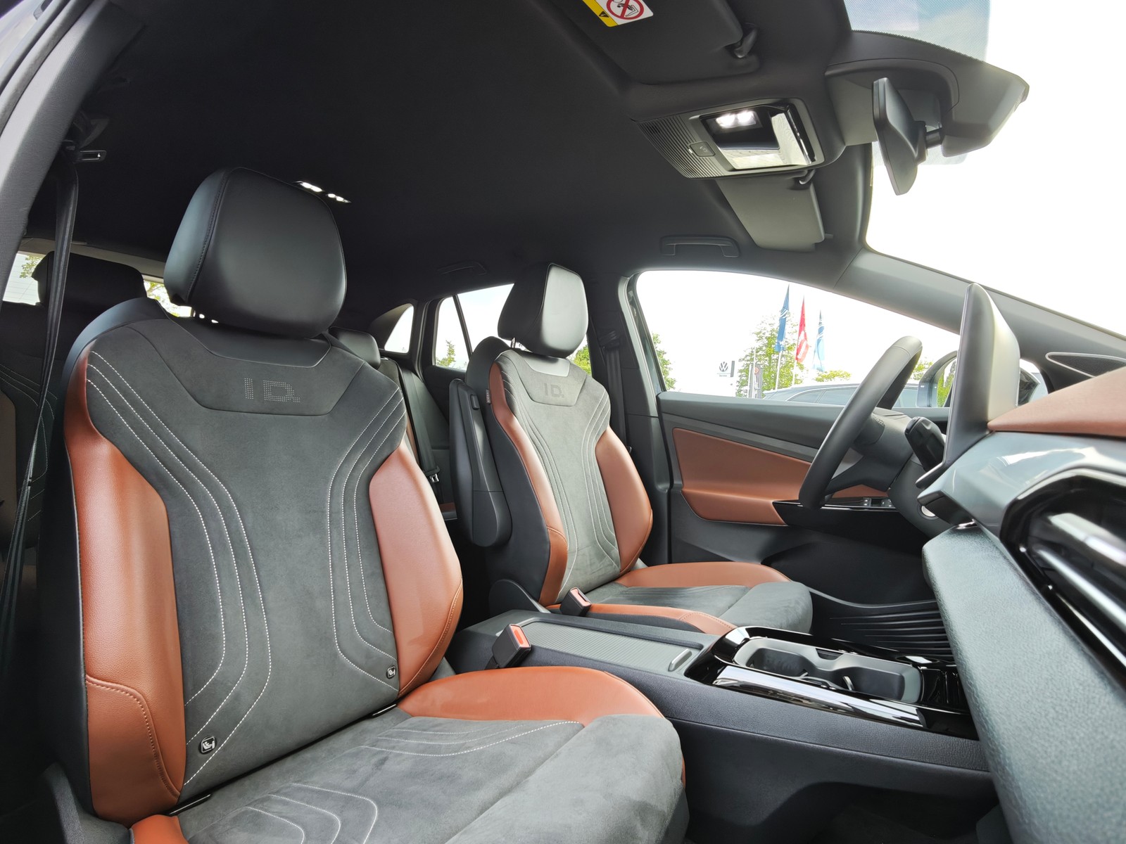 Volkswagen ID.4 Pro AHK*Komfort+*Interieur+*Infotain+*Design**