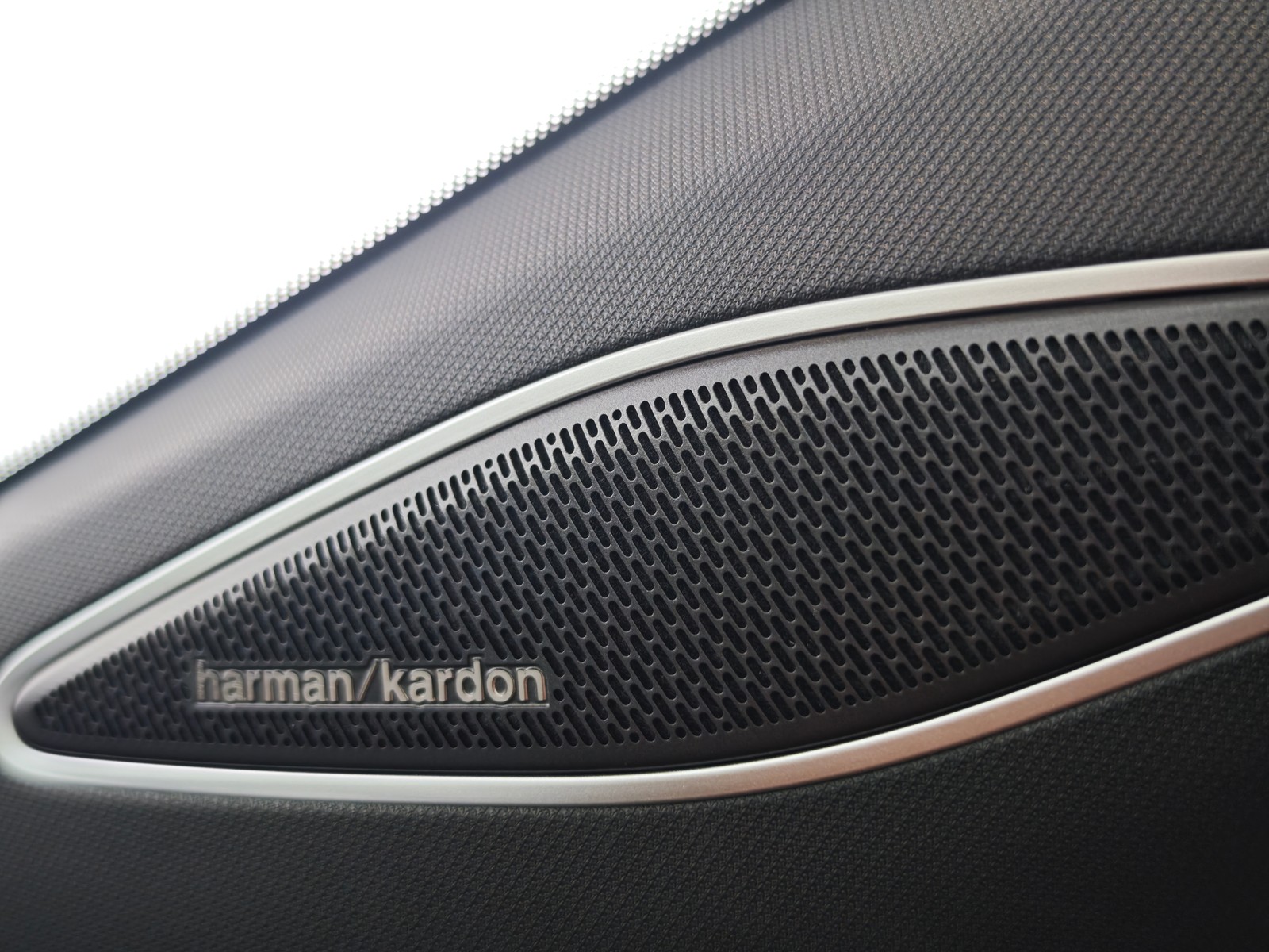 Volkswagen ID.4 Pro AHK*Komfort+*Interieur+*Infotain+*Design**