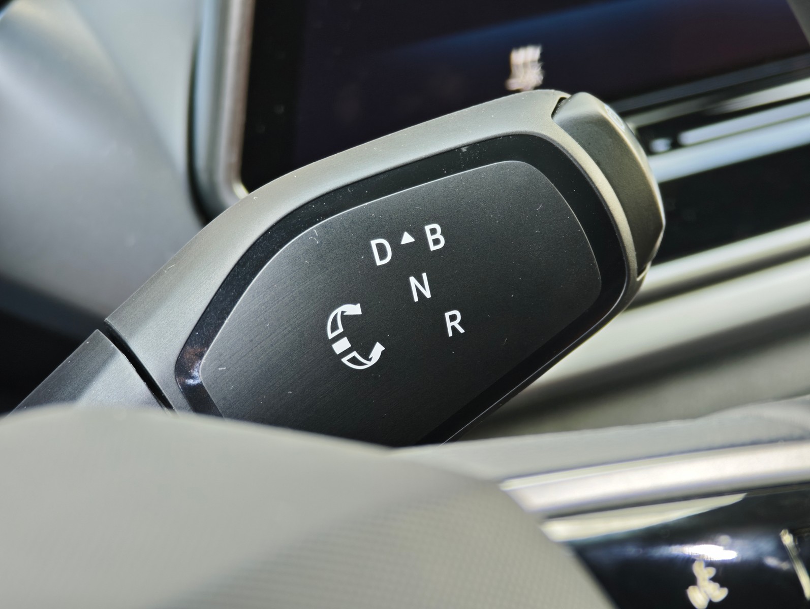 Volkswagen ID.4 Pro AHK*Komfort+*Interieur+*Infotain+*Design**