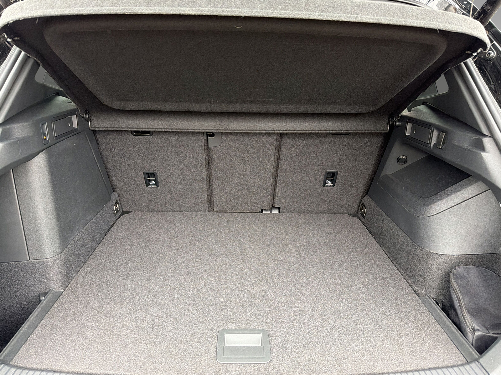 Volkswagen Tiguan R-Line eHybrid