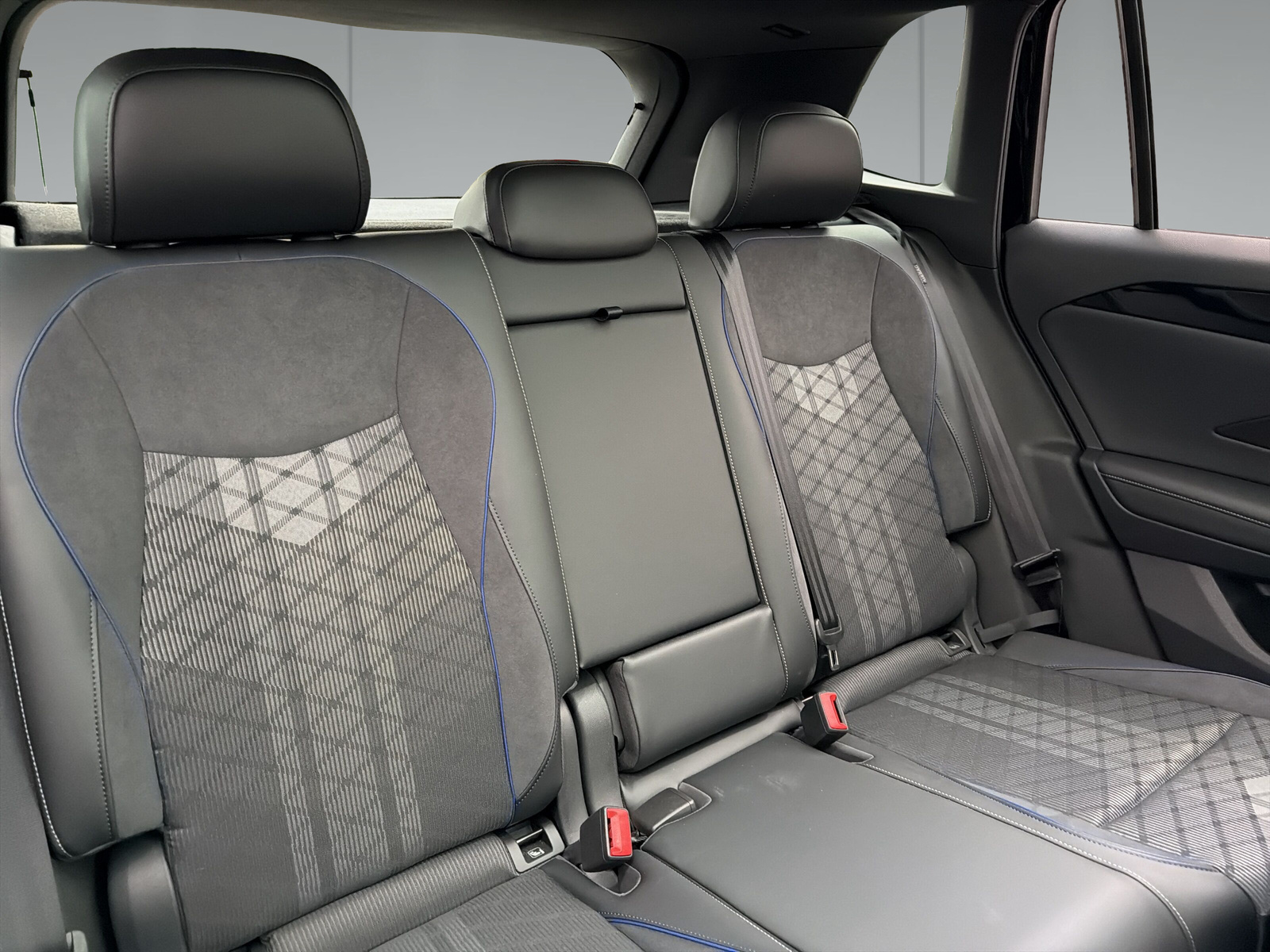 Volkswagen Tiguan R-Line eHybrid