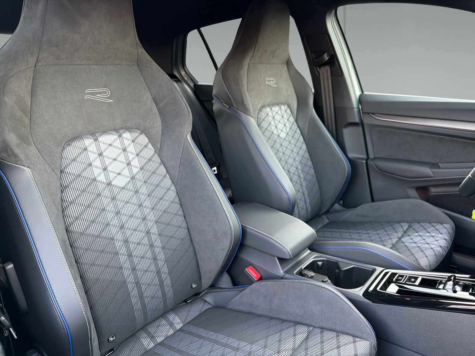 Volkswagen Golf VIII R-Line