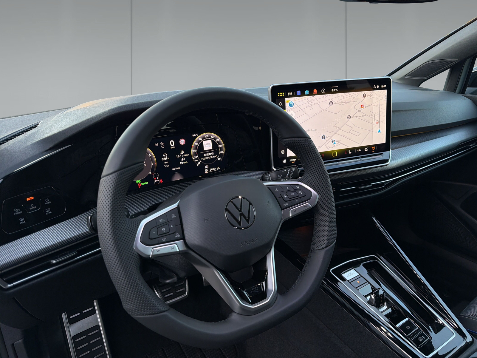 Volkswagen Golf VIII R-Line