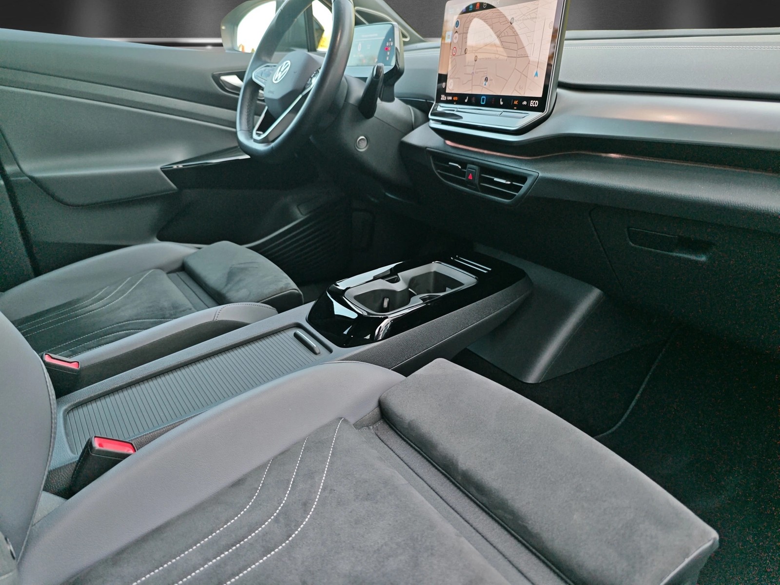 Volkswagen ID.4 Pro BlackStyle*AHK*WäPu*5Pakete*