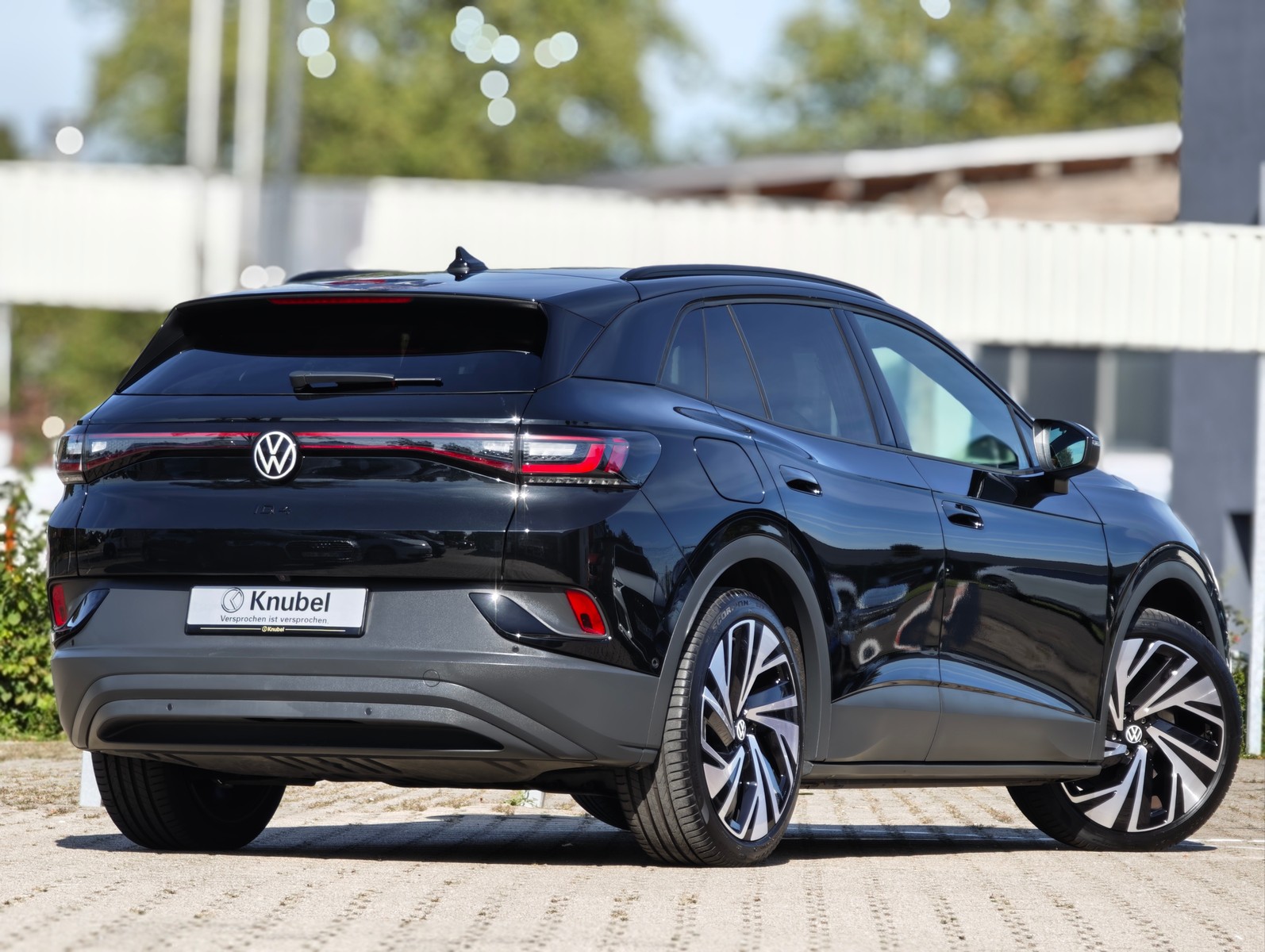 Volkswagen ID.4 Pro BlackStyle*AHK*WäPu*5Pakete*