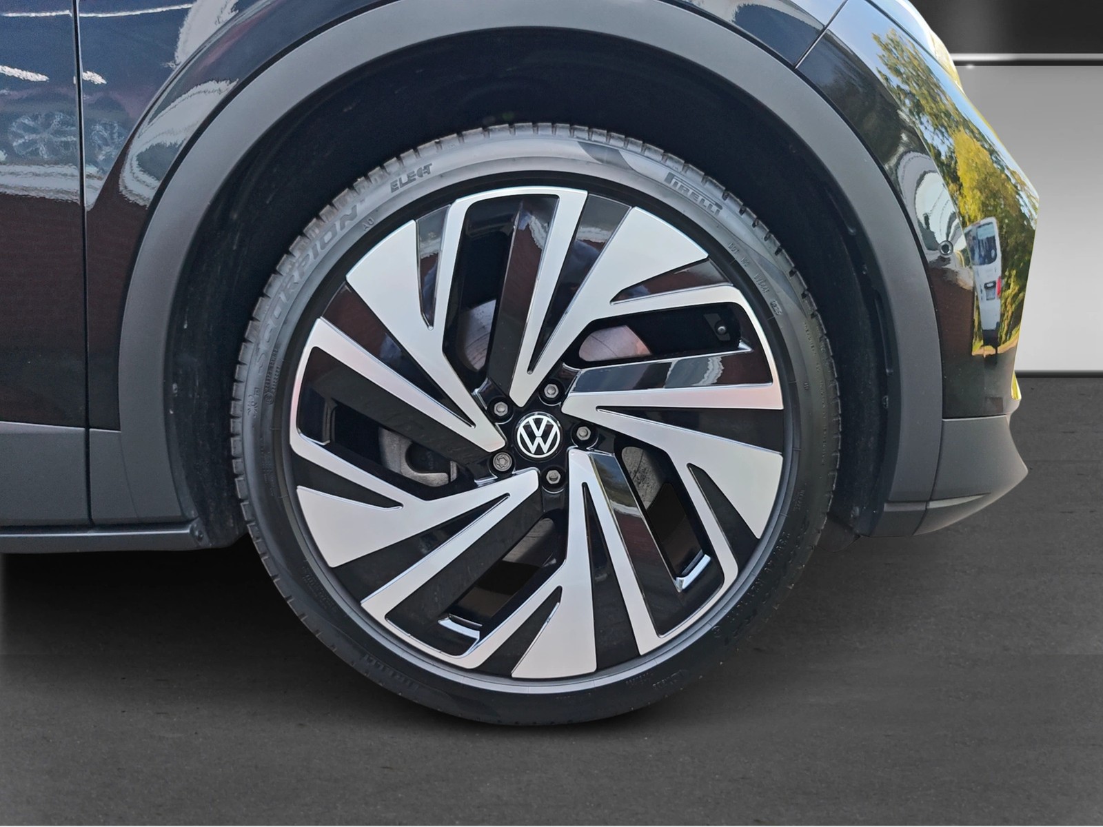 Volkswagen ID.4 Pro BlackStyle*AHK*WäPu*5Pakete*