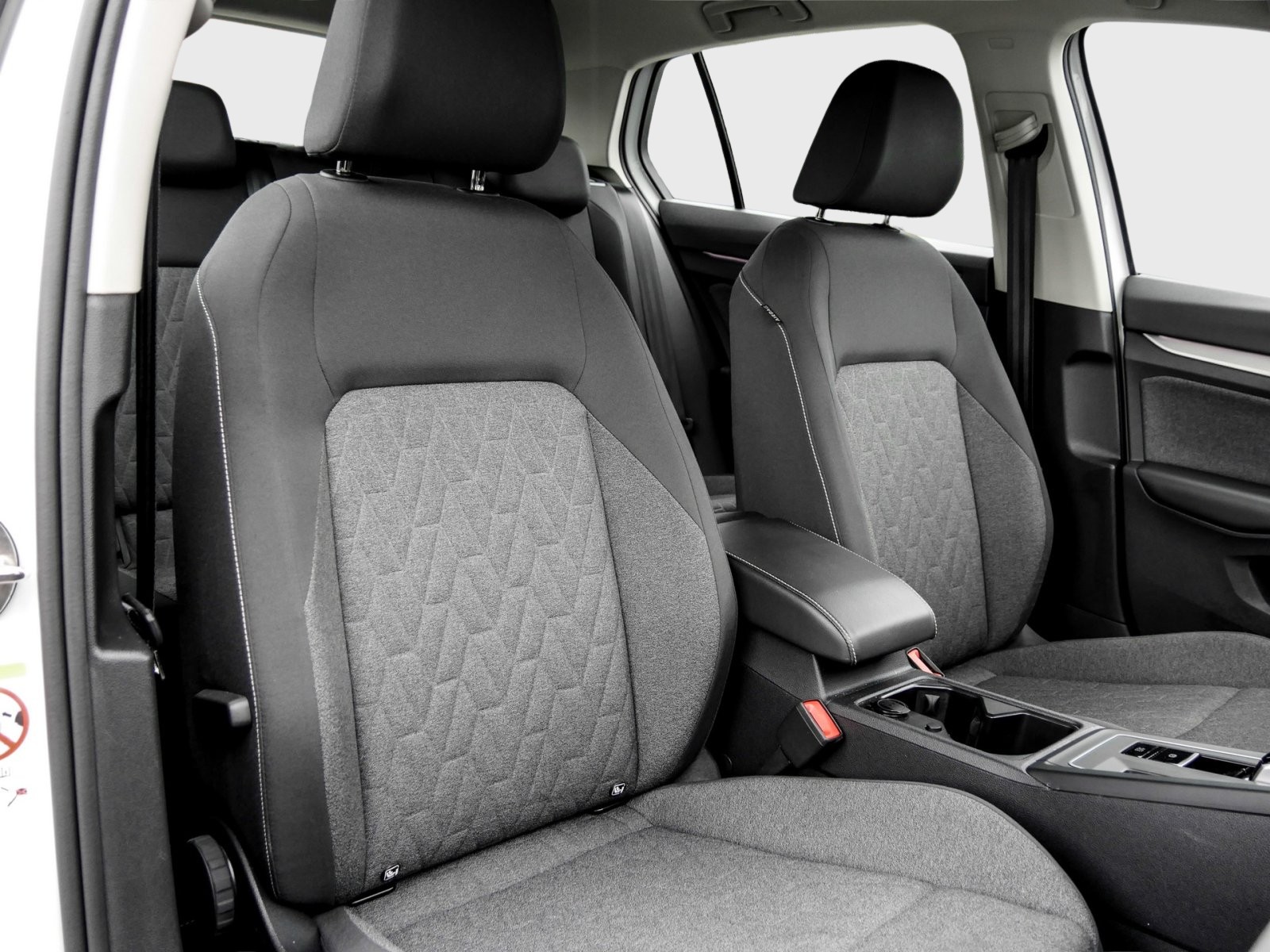 Volkswagen Golf VIII Move