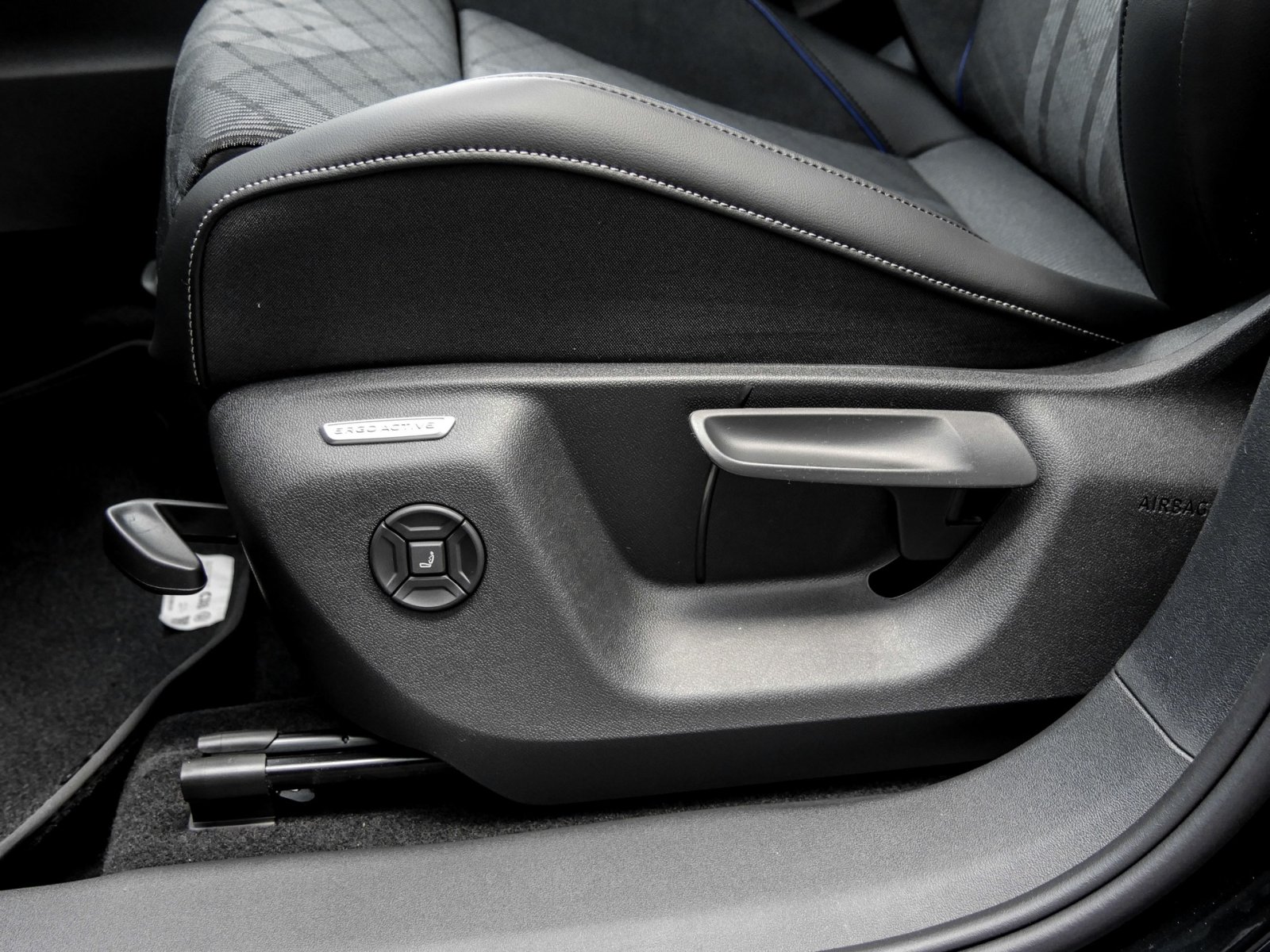 Volkswagen Tayron R-Line eHybrid