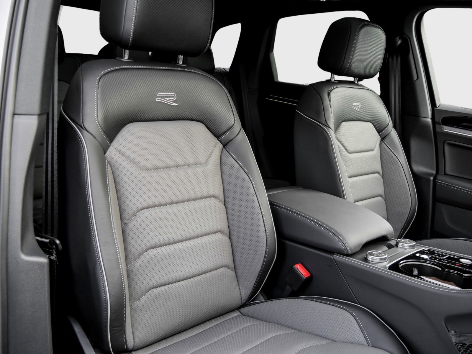 Volkswagen Touareg R-Line FINAL