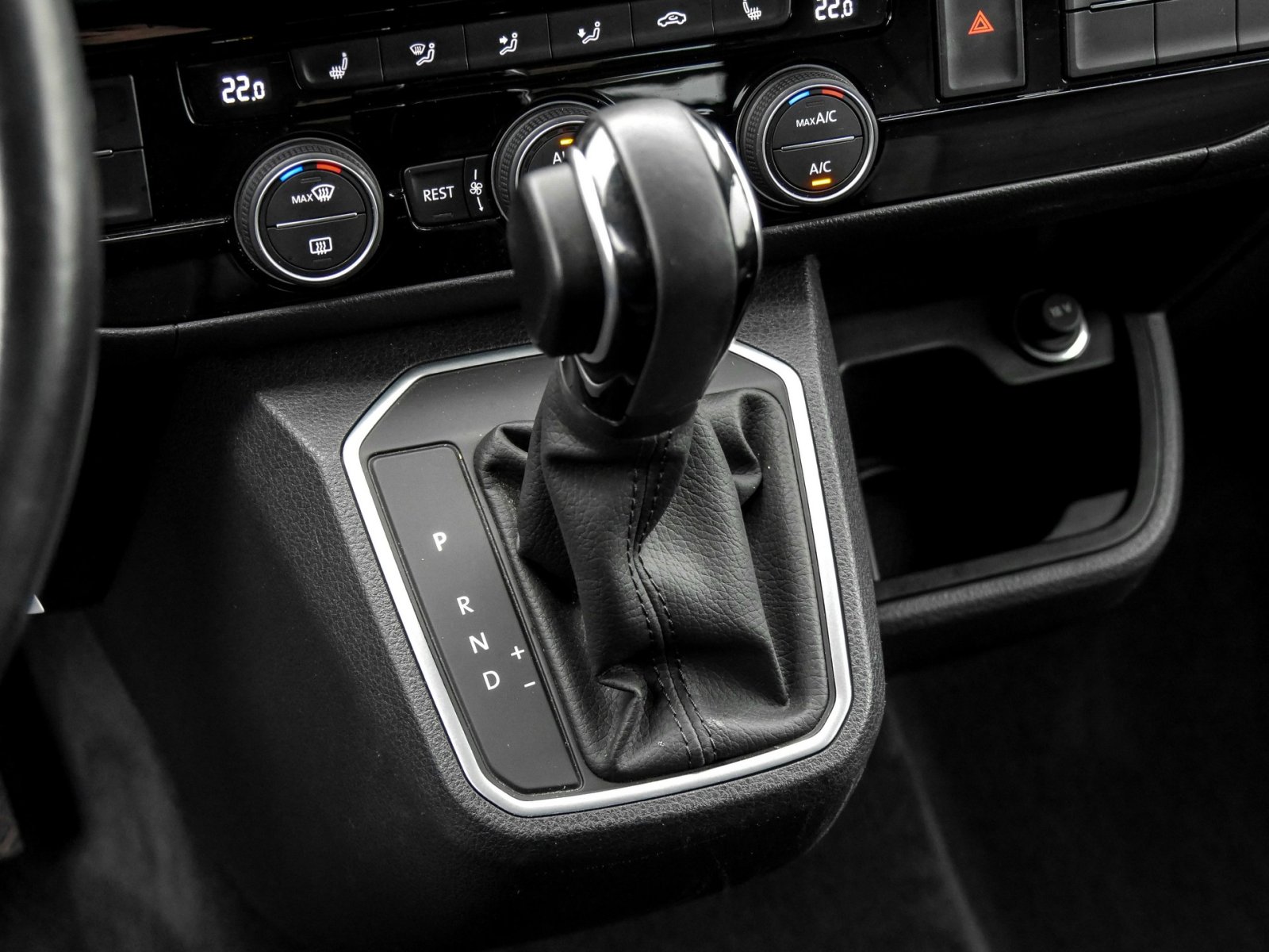 Volkswagen T6 Multivan 6.1