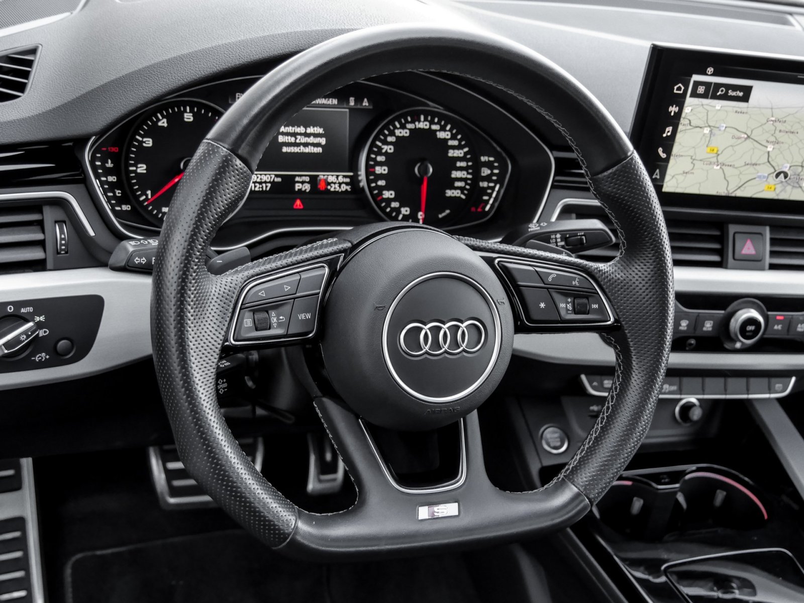 Audi A4 Limousine S