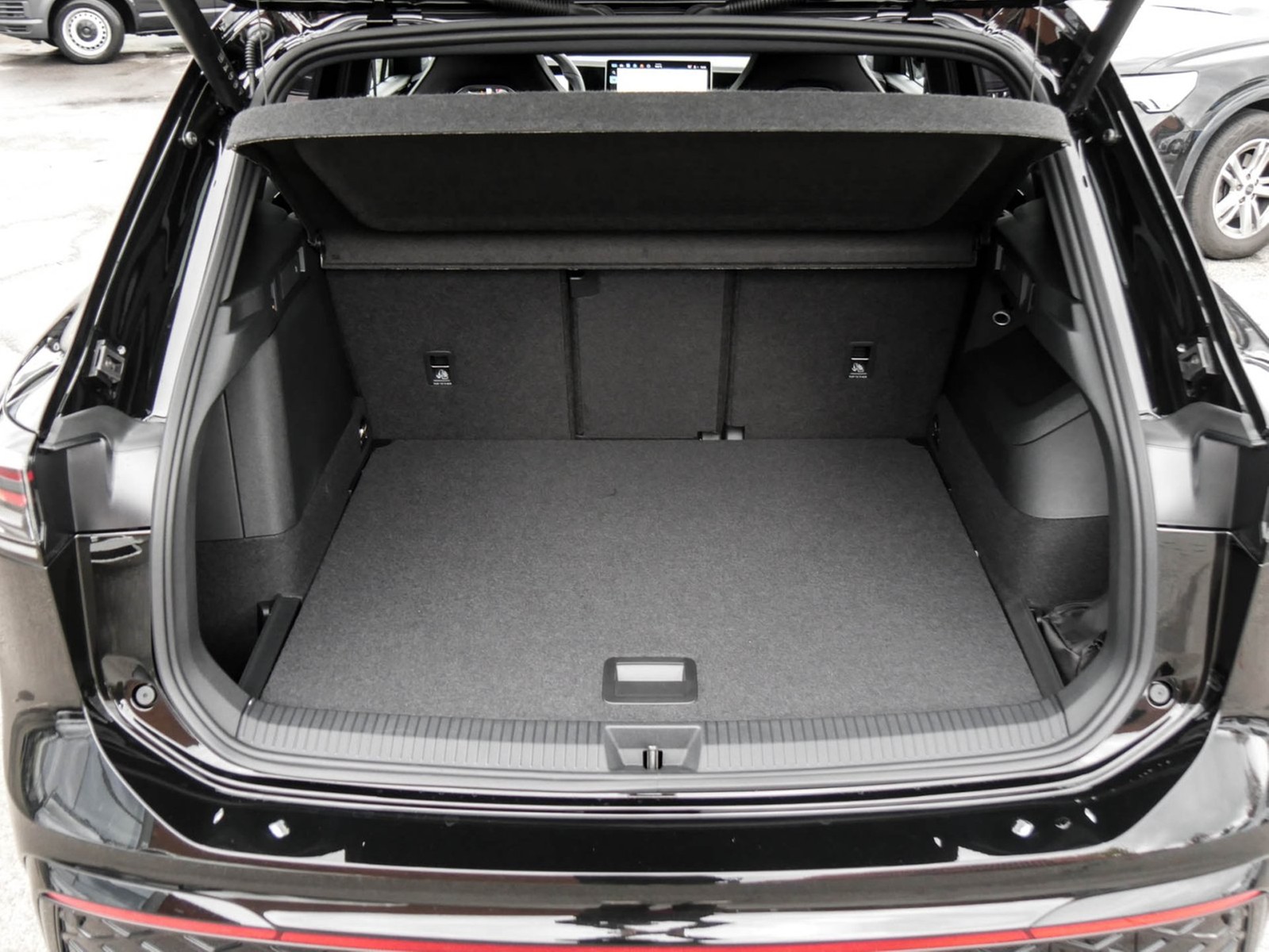 Volkswagen Tiguan R-Line eHybrid