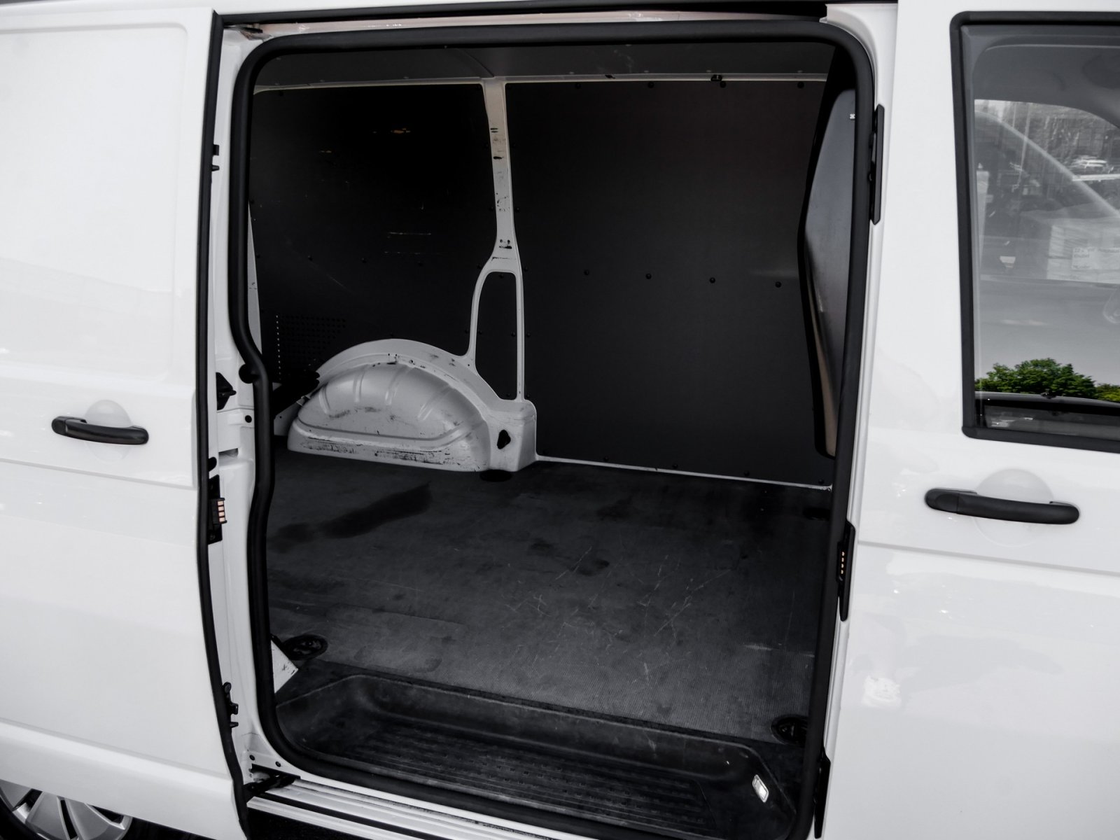 Volkswagen T6 Transporter 6.1