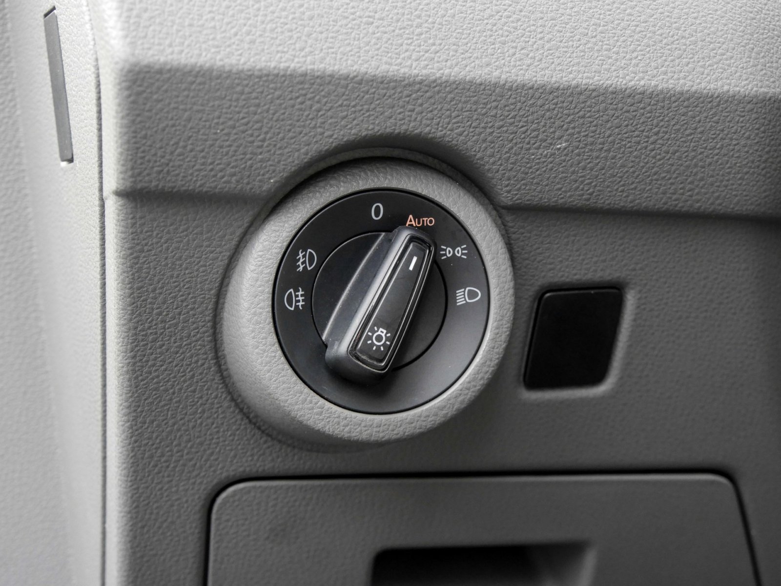 Volkswagen T6 Caravelle 6.1