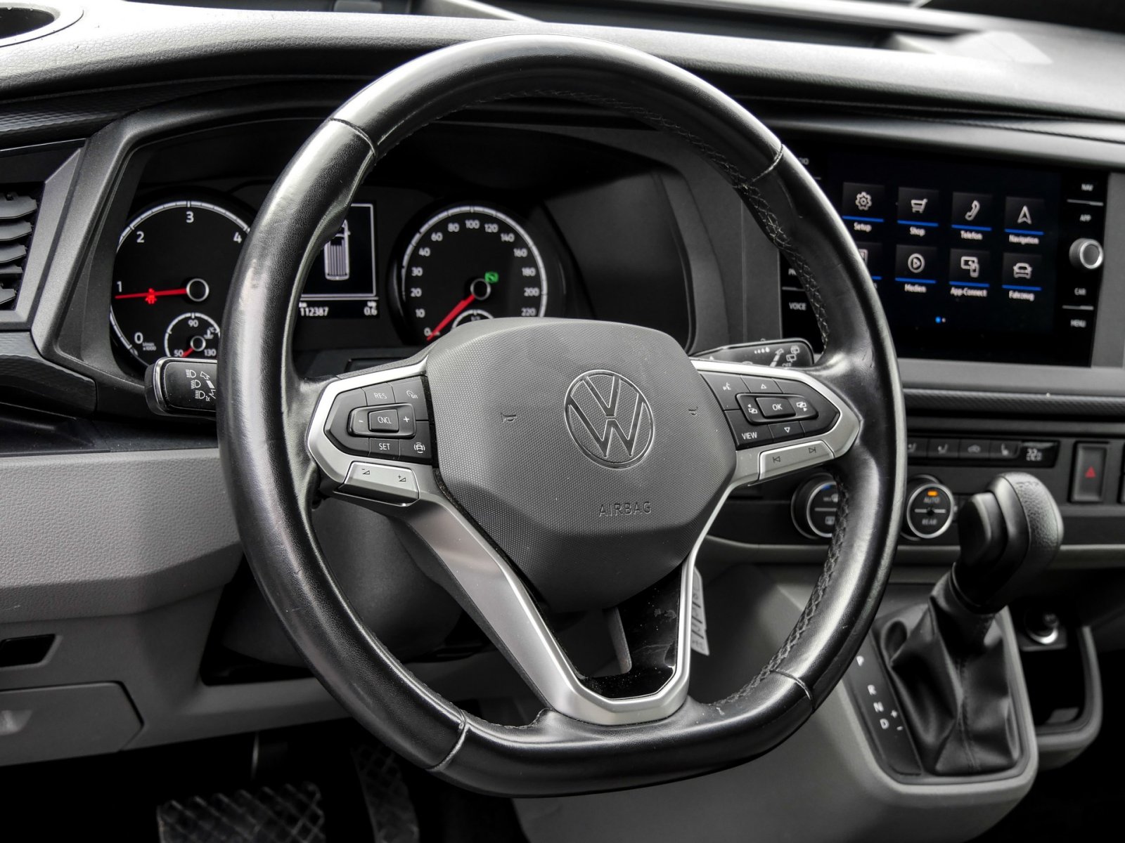 Volkswagen T6 Caravelle 6.1