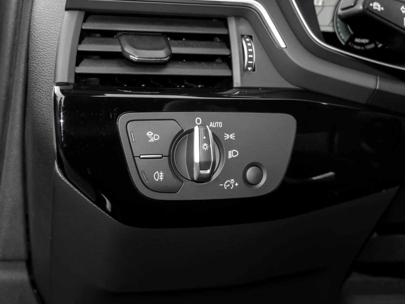 Audi A4 Avant advanced