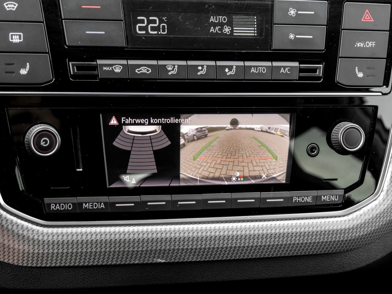 Volkswagen e-up! move maps+more