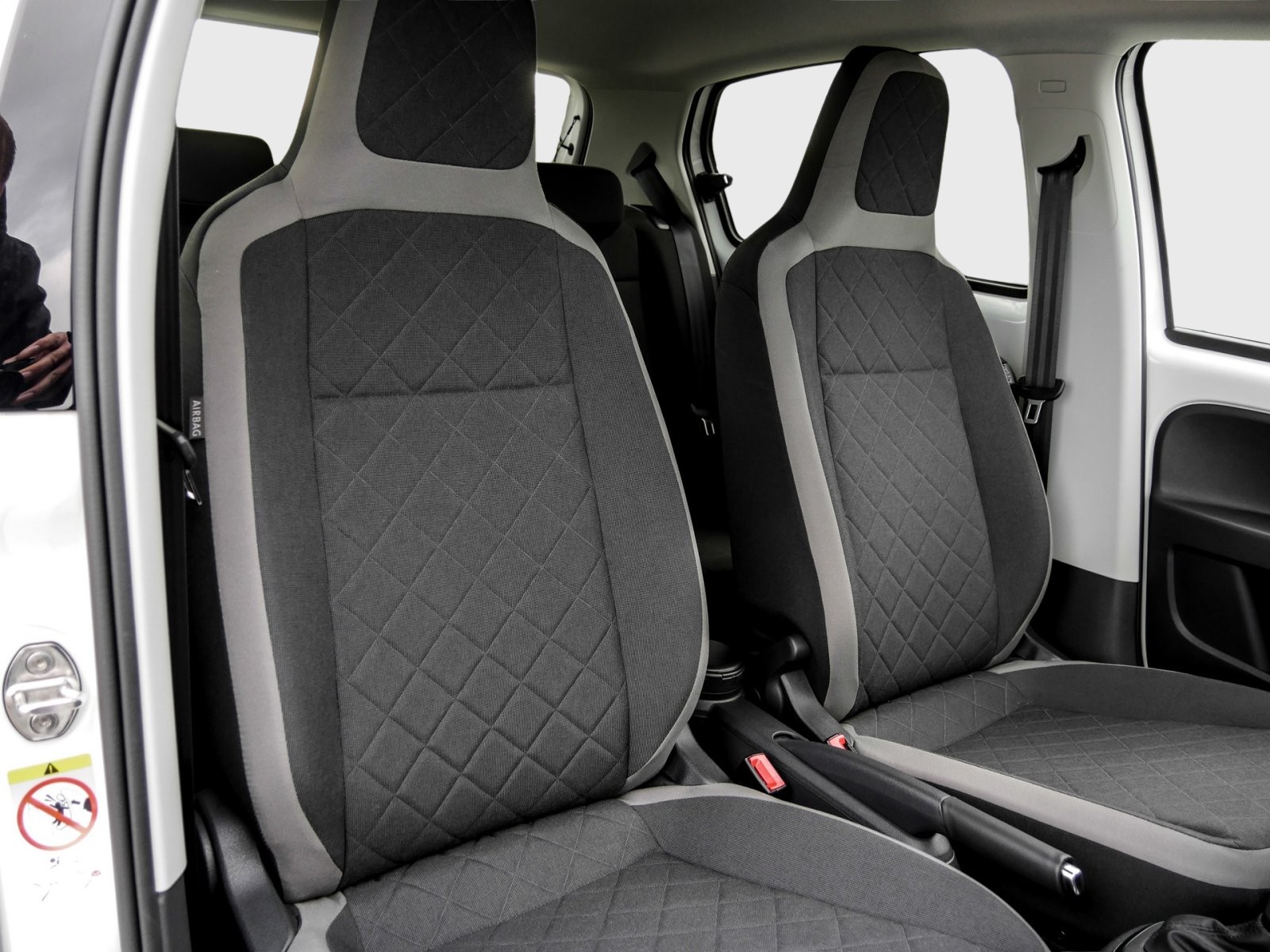 Volkswagen e-up! move maps+more
